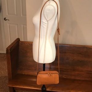 ST. JOHN’S BAY GENUINE LEATHER BAG